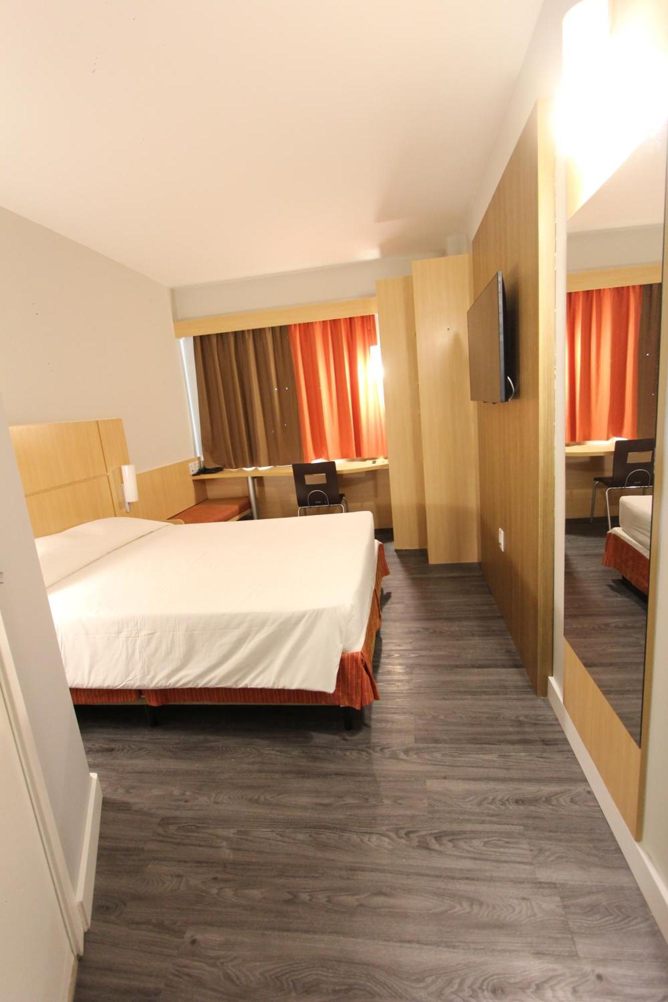 Quarto Duplo Standard